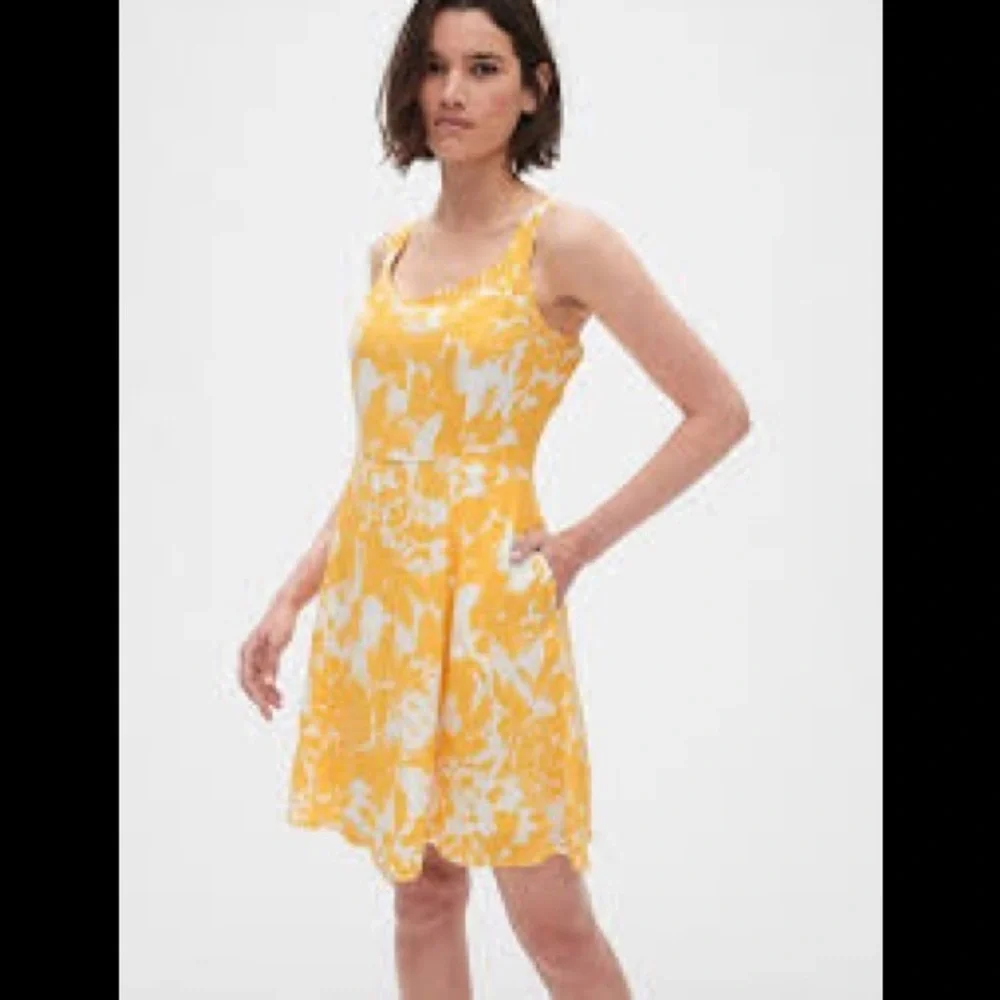 Gap Fit and Flare Floral Cami Dress